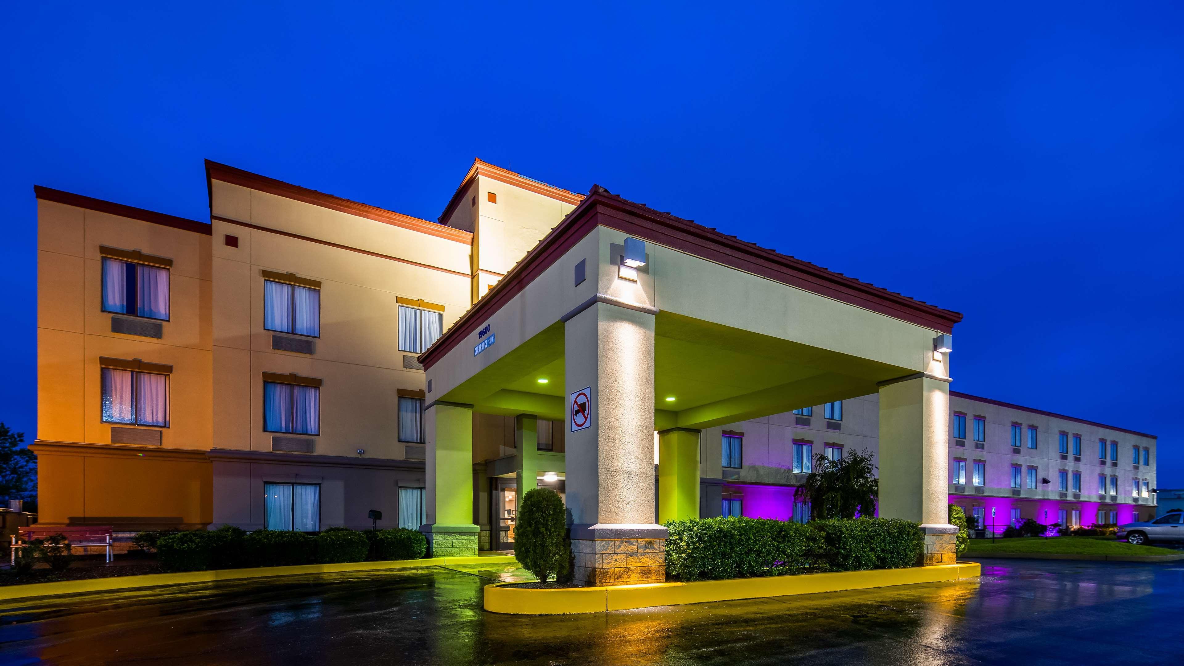 Best Western Plus Boardman Inn & Suites Poland Exteriér fotografie